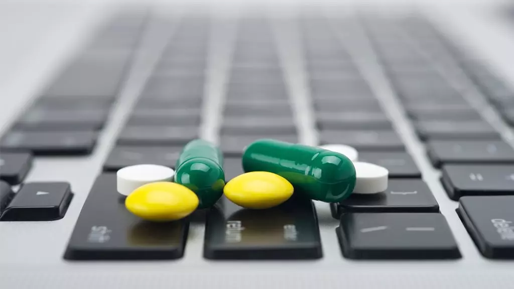 Las farmacias y la venta de medicamentos por Internet